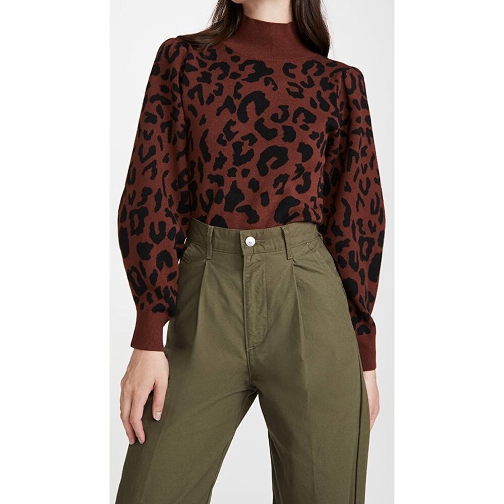 New 525 Leopard Mock Neck Pullover in Cinnamon Multi Women's Size M